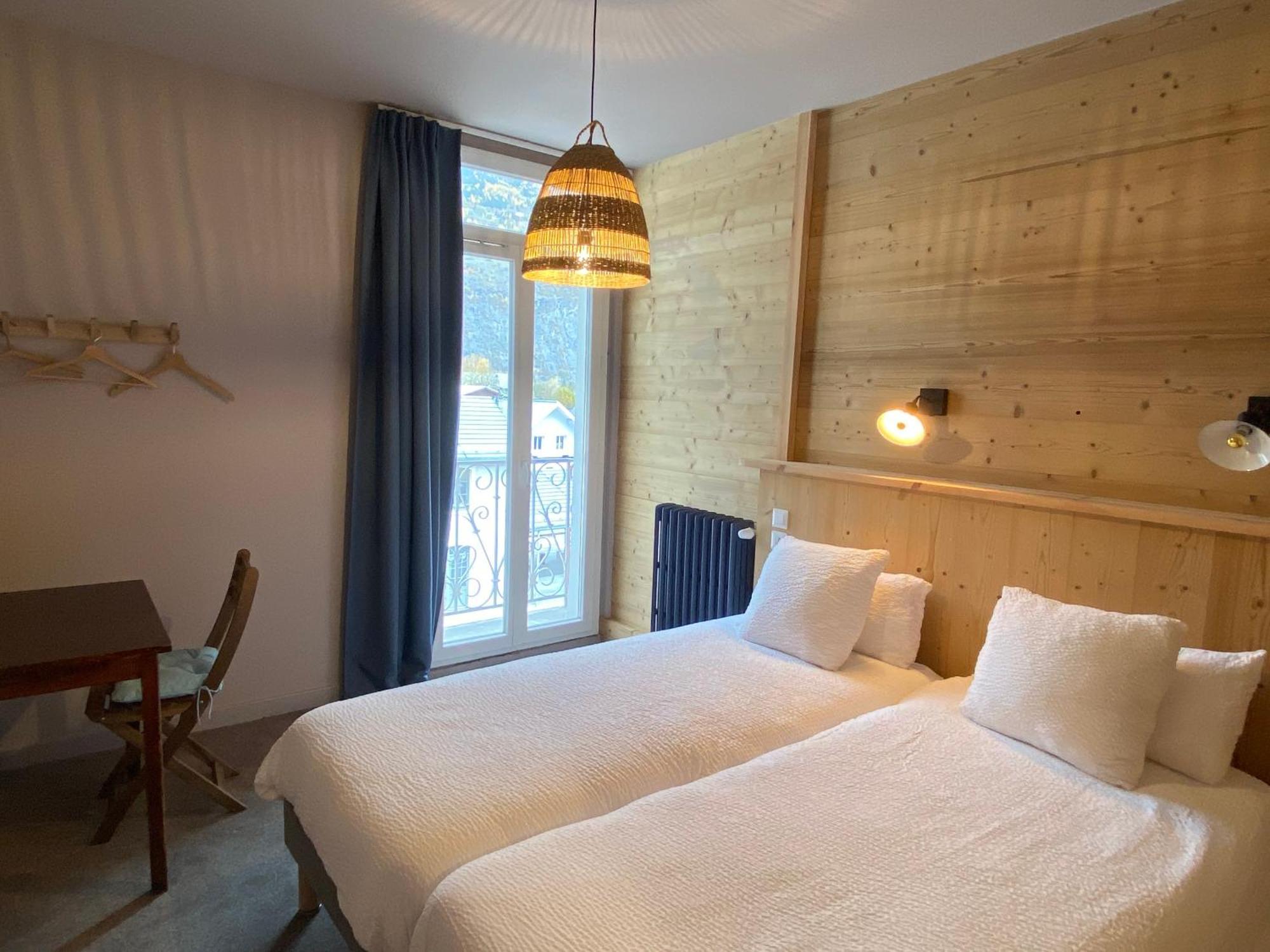 Hotel Oberland Le Bourg-d'Oisans Luaran gambar
